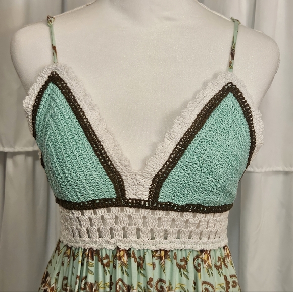 NWT Fun And Flirty Crochet Halter Style Maxi Dress - Picture 3 of 14